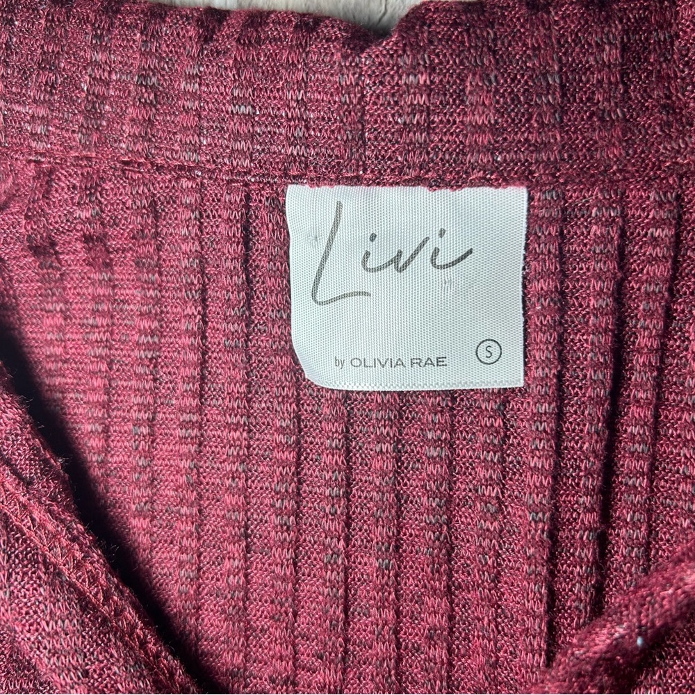 Olivia Rae Red Ribbed Crop Blouse Small - Picture 3 of 6